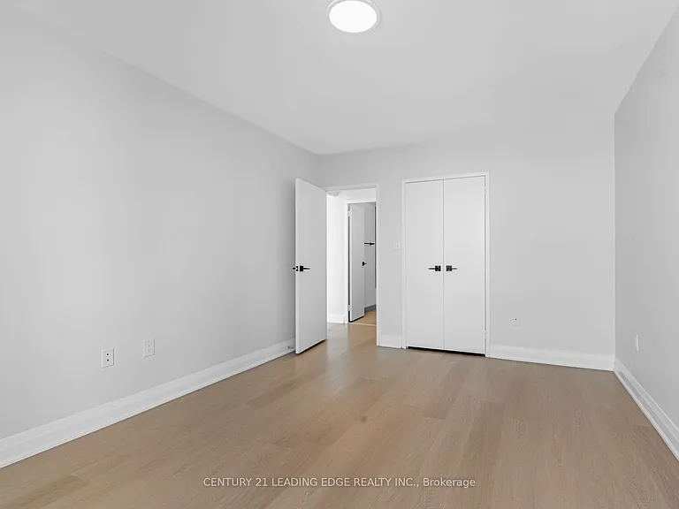 111 Ridelle Ave #1204 — Photo 18