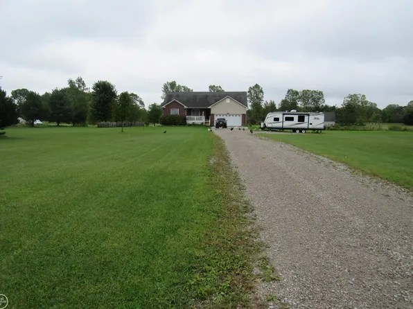 430 Deer Crk, Kimball, MI 48074