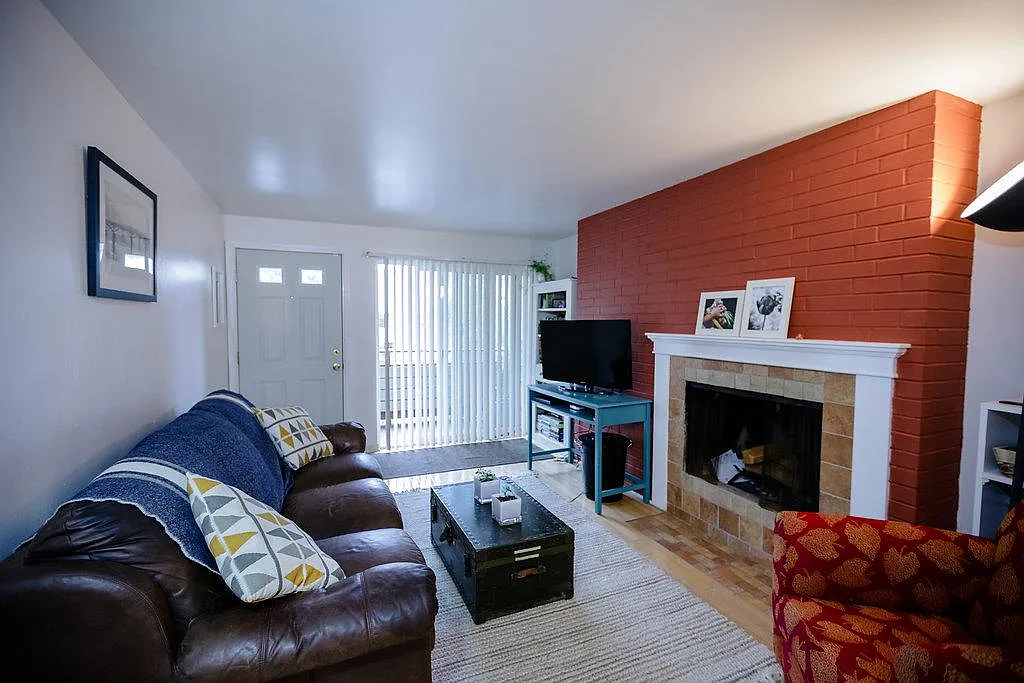 1 bed, 582 sqft, $1,850 — Photo 2