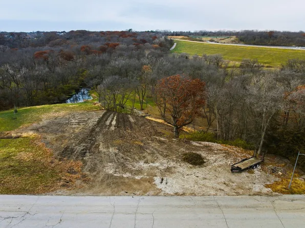 1360 NW Hugg Dr, Polk City, IA 50226