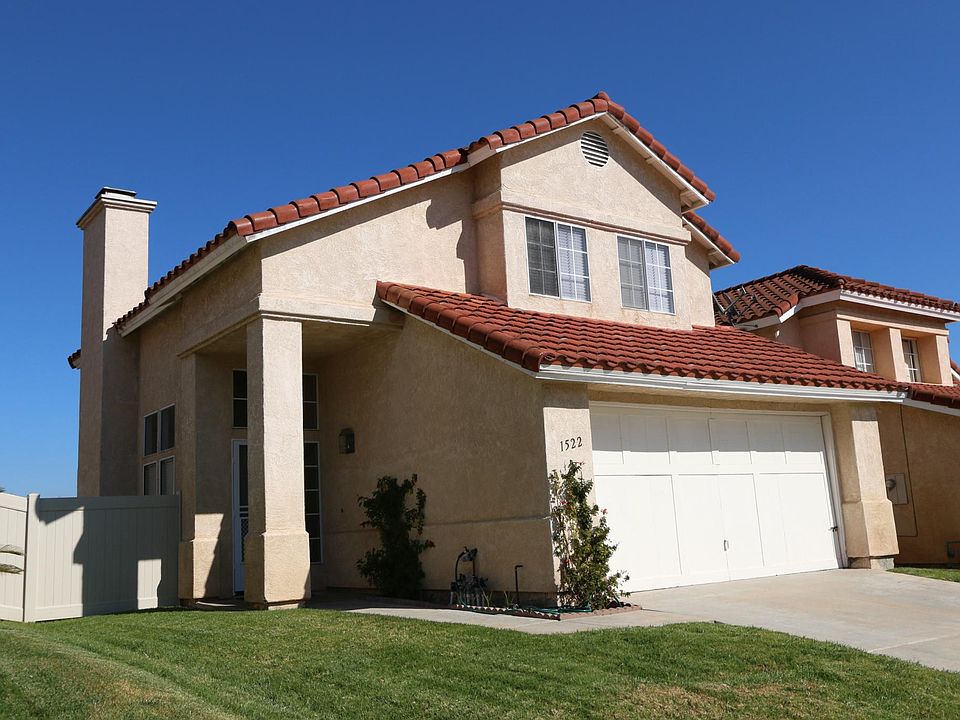 1st image of 1522 Enchantment Ave