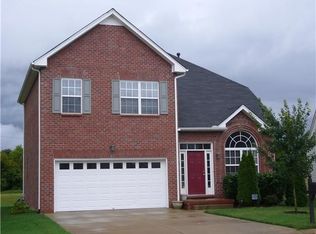 104 Meadow Creek Ct, Hendersonville, TN 37075