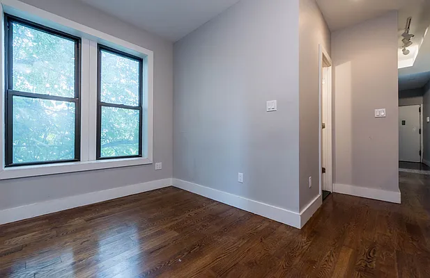 Rented by Nooklyn NYC LLC | media 27