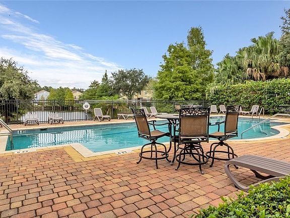 4th image of 2520 San Jacinto Cir