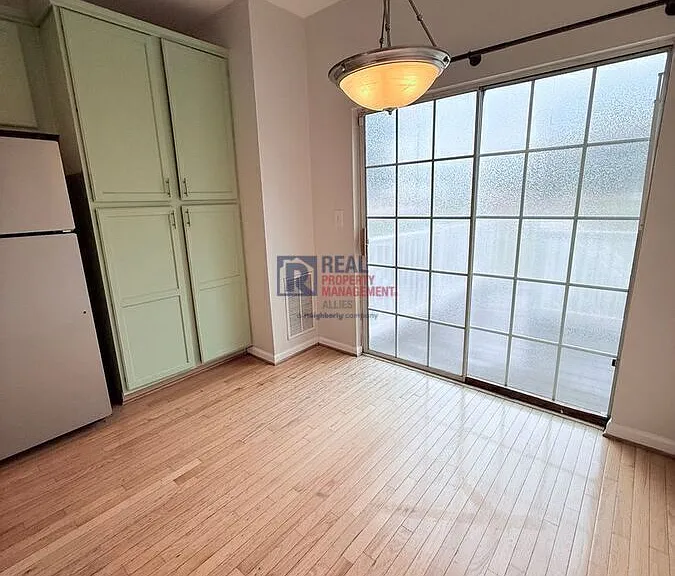1055 Park Row N — Photo 9
