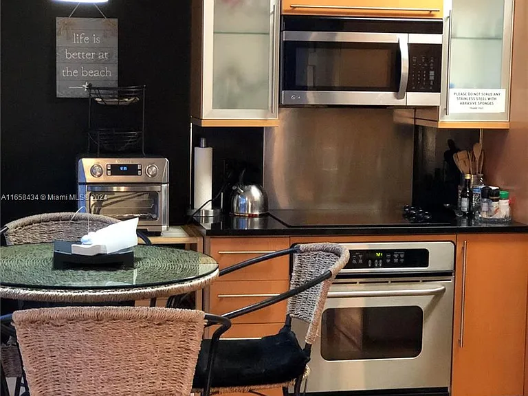 6365 Collins Ave #4209 — Photo 24