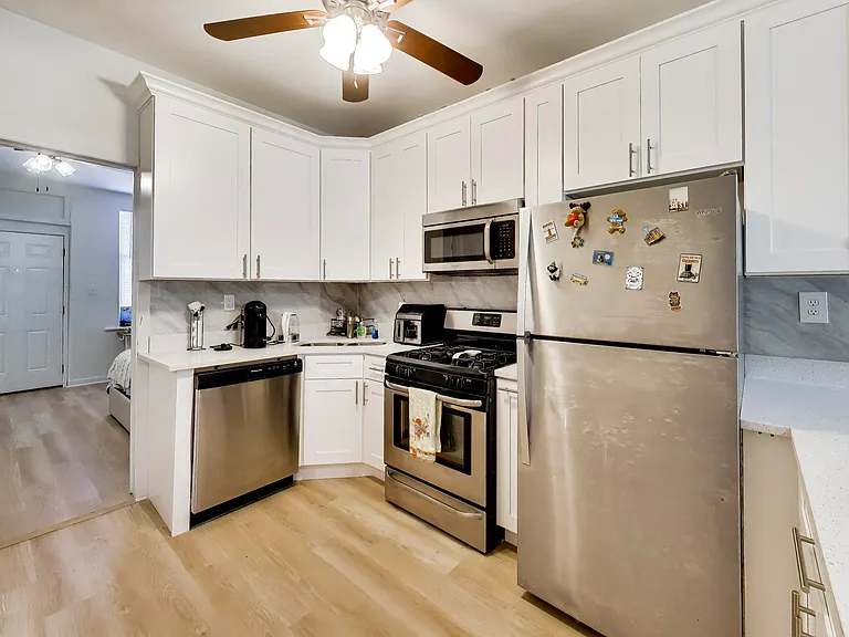 3151 N Southport Ave #1F — Photo 10