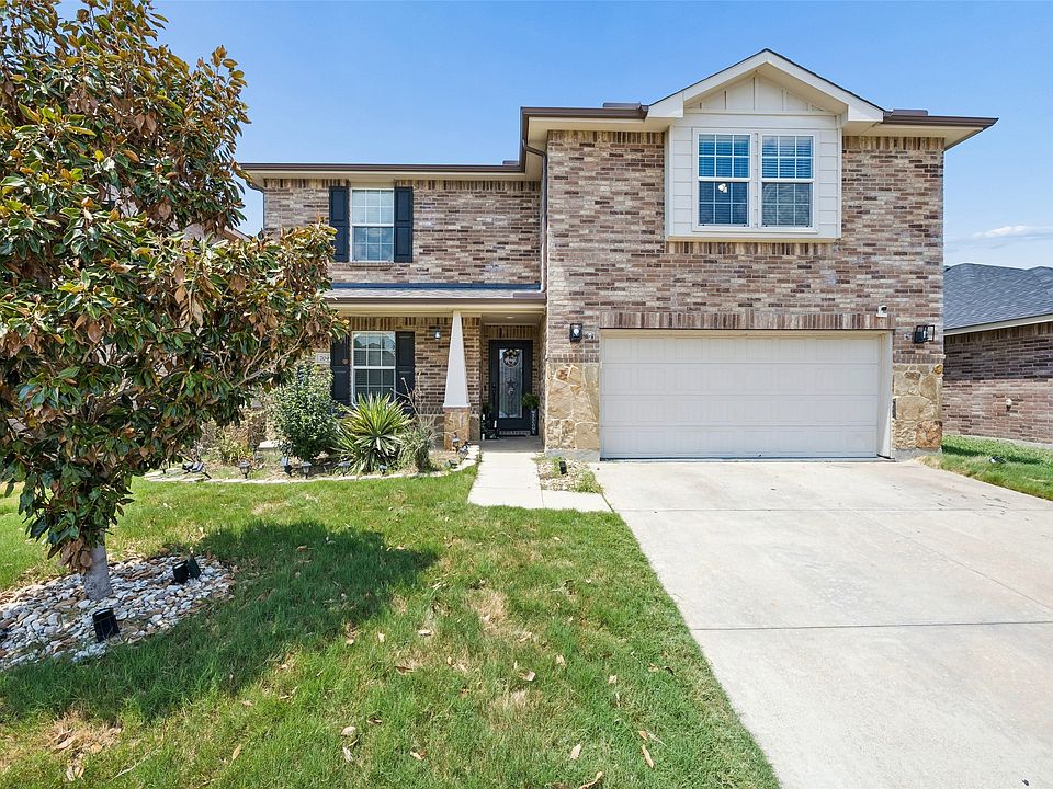 1st image of 709 Bastrop Dr