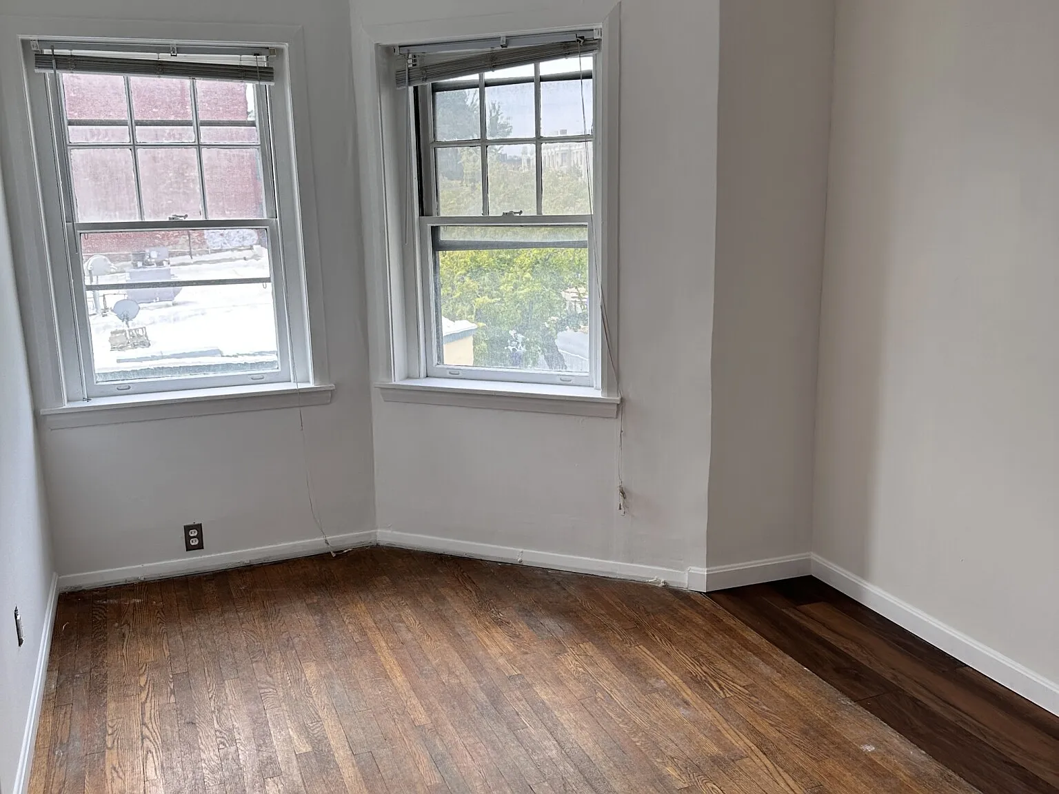 4 bed, 1.0 bath, 1400 sqft, $6,350 — Photo 4