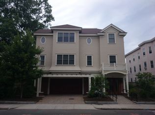 51 Saint Paul St #301, Brookline, MA 02446