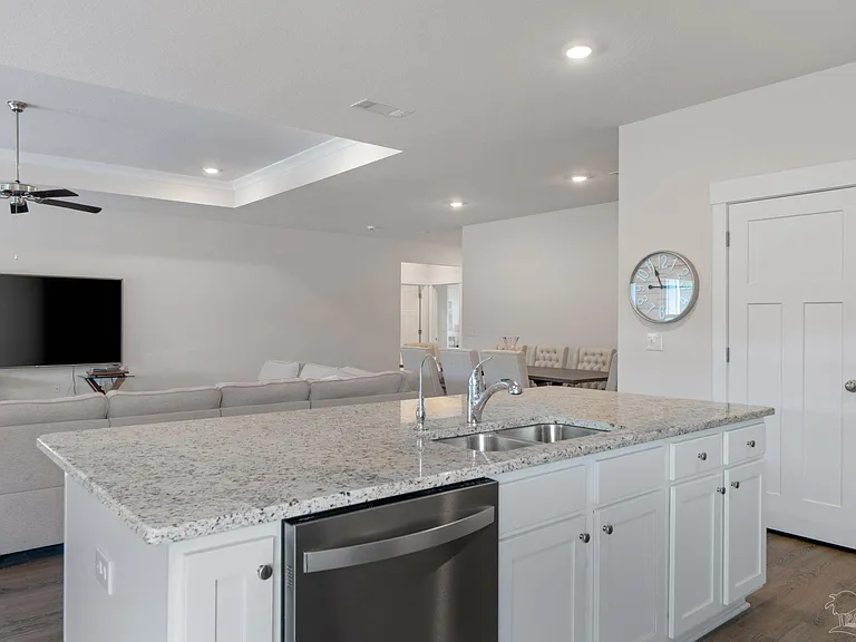 5978 Forest Bay Ave — Photo 15