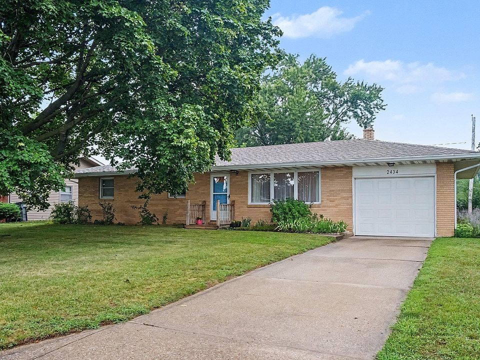 1st image of 2434 Roys Ave