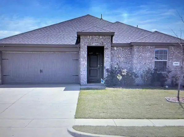 808 Glover Dr, Aubrey, TX 76227