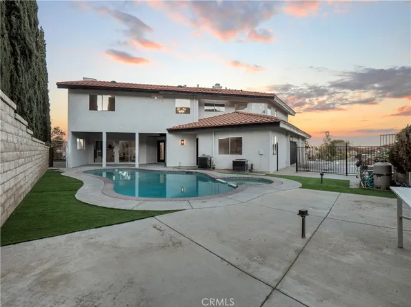6710 Sycamore Ln, Palmdale, CA 93551
