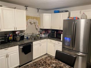 24 Oneida St, Cranston, RI 02920