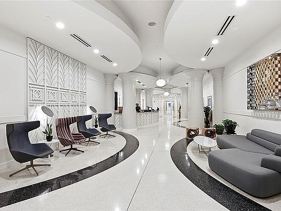 3rd image of 860 Peachtree St NE Unit 1916