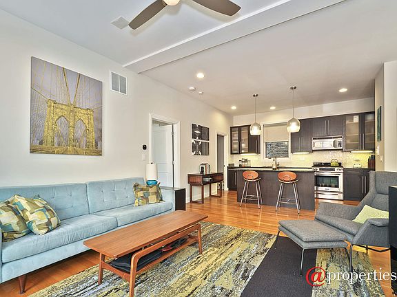 Kitchen / Living Room