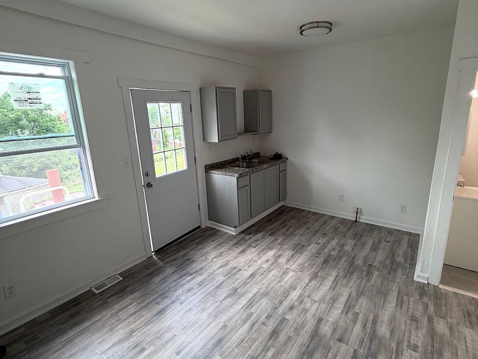 1st image of 1800 Grandview Ave APT 3