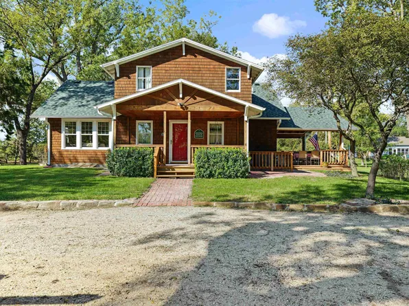 410 Mill St, Marquette, KS 67464