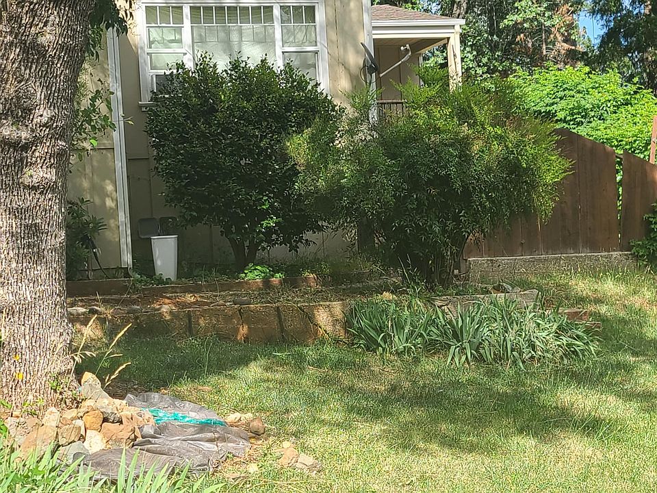 1st image of 207 Glenbrook Dr