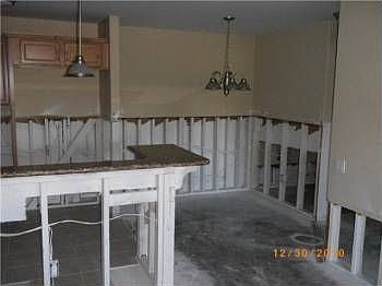 3rd image of 5404 Balboa Arms Dr Unit 371