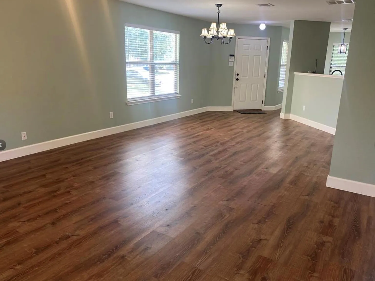3 bed, 2.5 bath, 1780 sqft, $1,850 — Photo 3