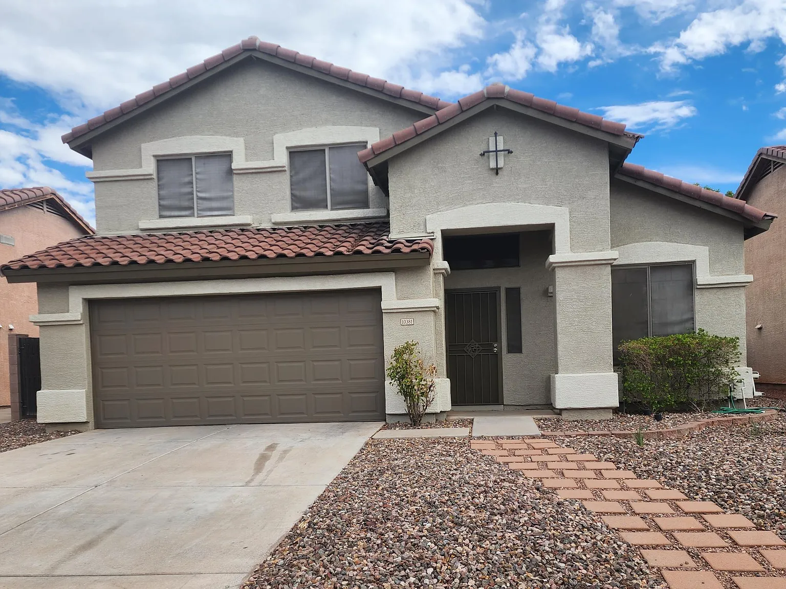 10381 W Amelia Avenue — Photo 1