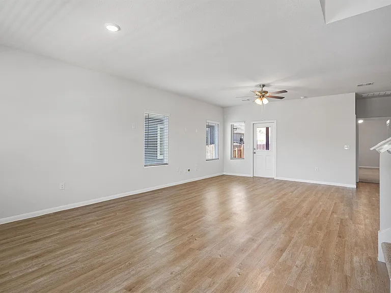 313 Timber Brook Dr — Photo 8