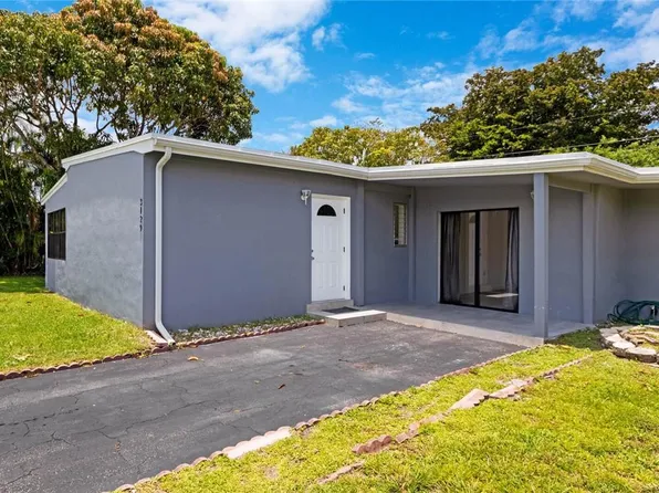 3129 SW 15th Court, Fort Lauderdale, FL 33312