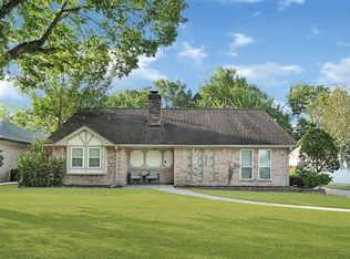 5343 Royal Pkwy, Friendswood, TX 77546