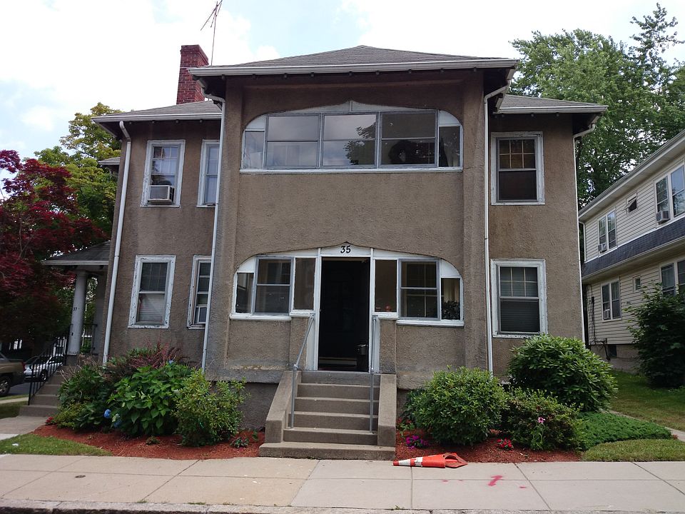 2nd image of 37 Gerald Rd