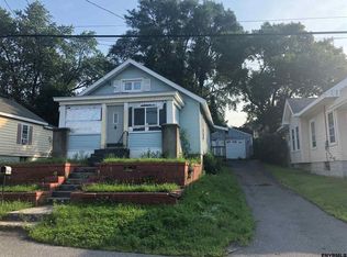 16 Quincy St, Albany, NY 12205