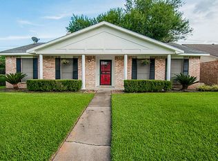 13739 Greywood Dr, Sugar Land, TX 77498