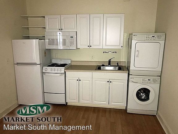2nd image of 17 W York Ln