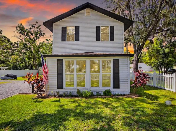 1607 W Granfield Ave, Plant City, FL 33563