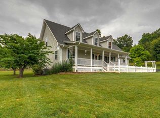 93 Hall Place Rd, Brasstown, NC 28902