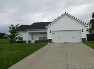 1103 Pine Meadows Dr, Salem, IN