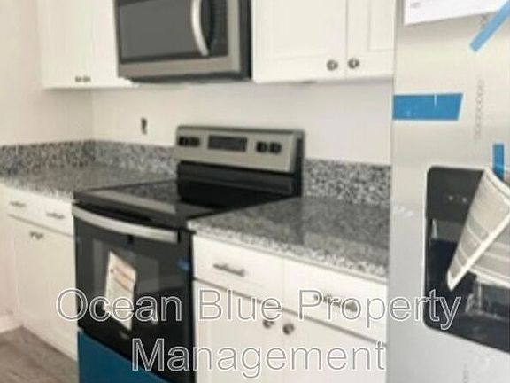 3rd image of 2771 Royal Palm Ave Unit 110