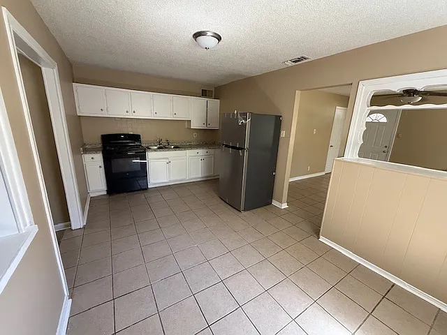 1257 Devander Dr — Photo 5