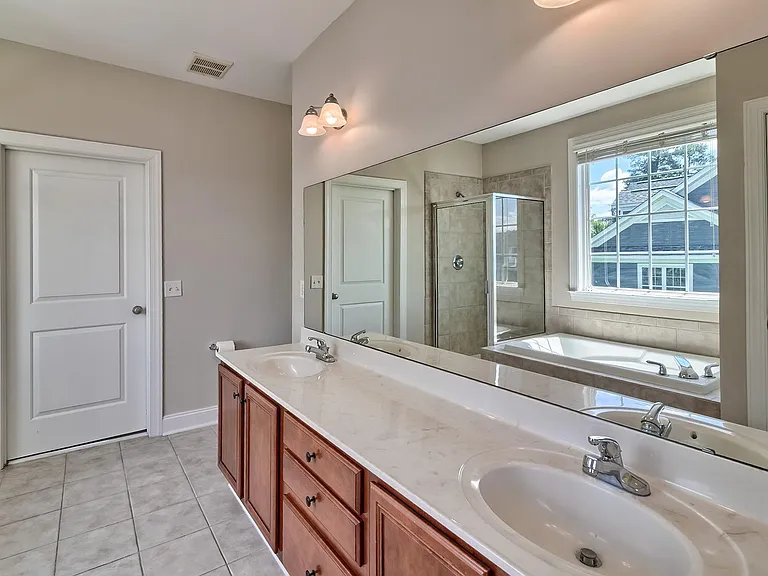 118 Sandlapper Way #2B — Photo 40