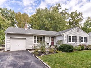 23 Chaucer Dr, Berkeley Heights, NJ 07922