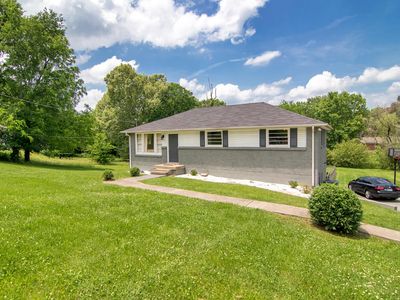 909 N Graycroft Ave, Madison, TN, 37115