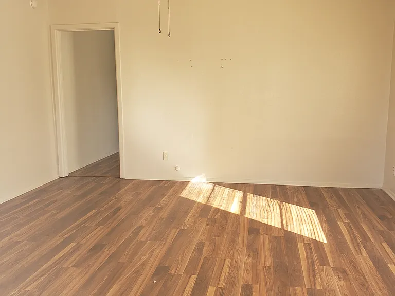 1439 S Rusk St — Photo 3