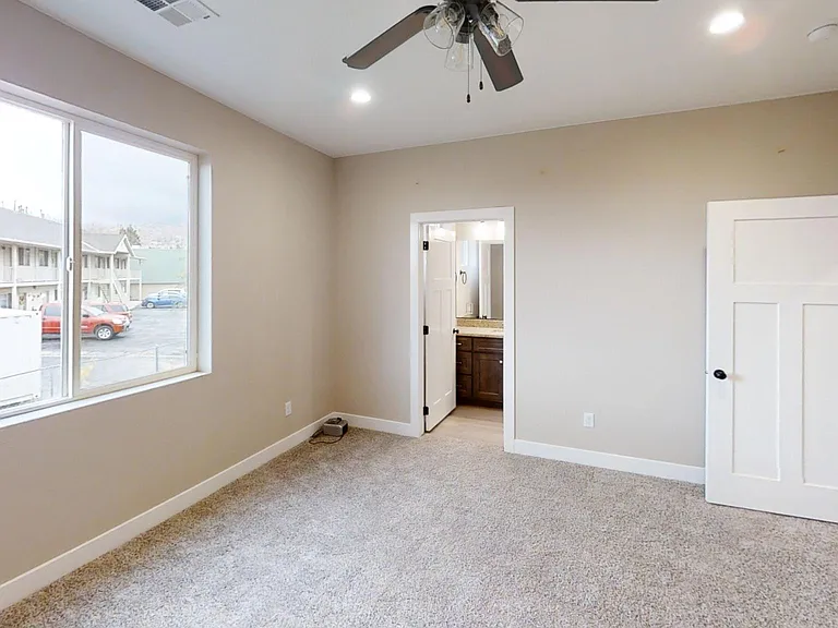 821 Spruce St #3 — Photo 6