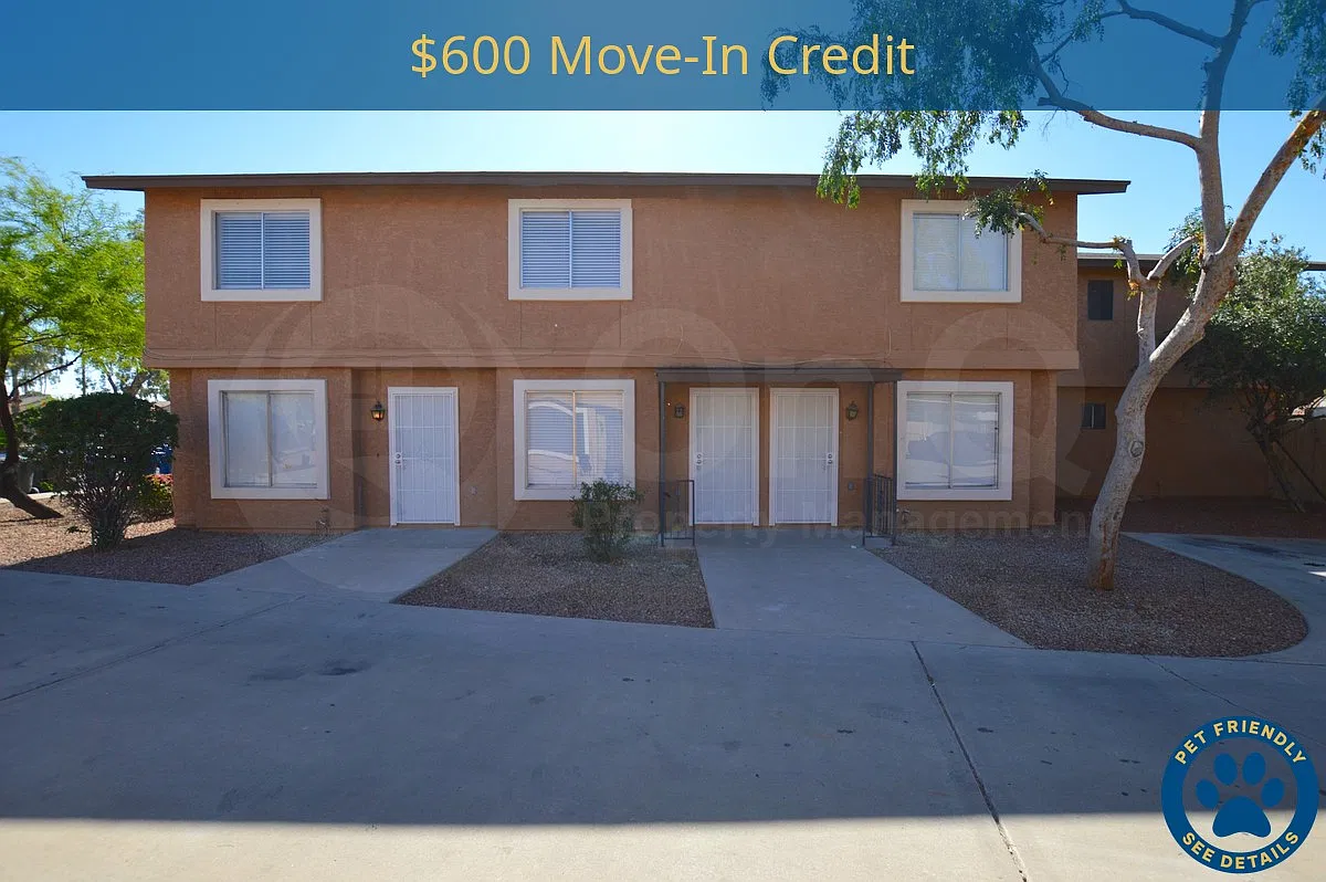2 bed, 1.5 bath, 922 sqft, $1,399 — Photo 1