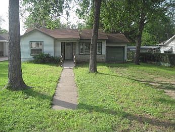 1st image of 4617 Beverly Dr
