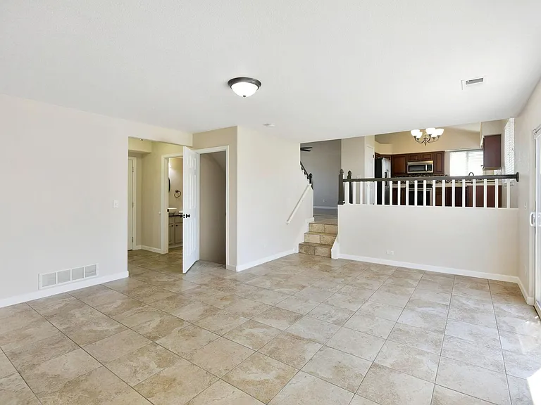 1194 Eagle Dr — Photo 13