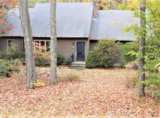 3 Diamond Rd, Clinton, CT 06413