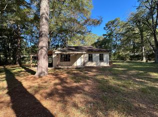 406 Bay Ave, Columbia, MS 39429