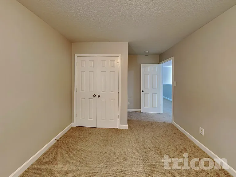 7633 Lady Liberty Ln — Photo 11